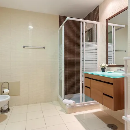 Διαμέρισμα Privilege Ciboulette With Rooftop Pool, Village Marina - *