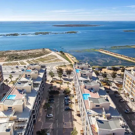 Διαμέρισμα Privilege Ciboulette With Rooftop Pool, Village Marina -