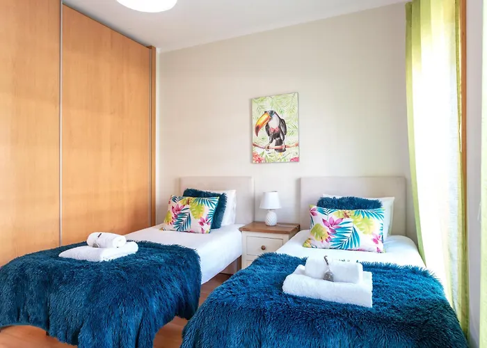 Privilege Ciboulette With Rooftop Pool, Village Marina - Lejlighed Olhão