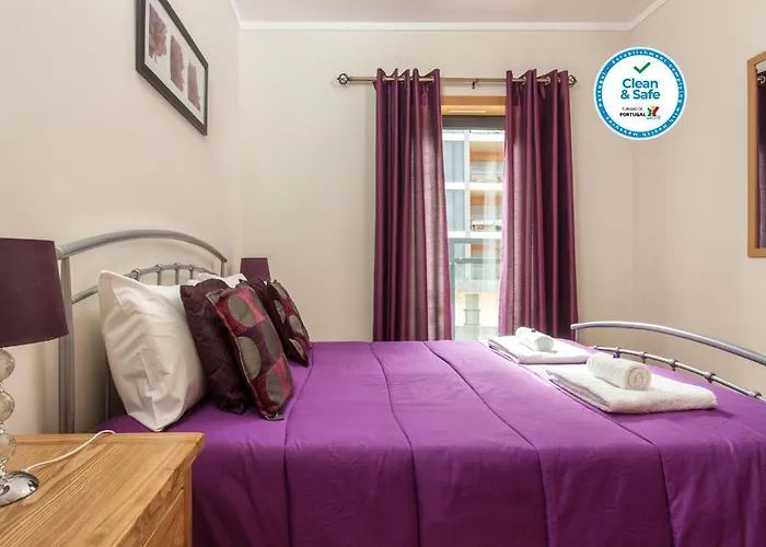 Privilege Ciboulette With Rooftop Pool, Village Marina - Olhão